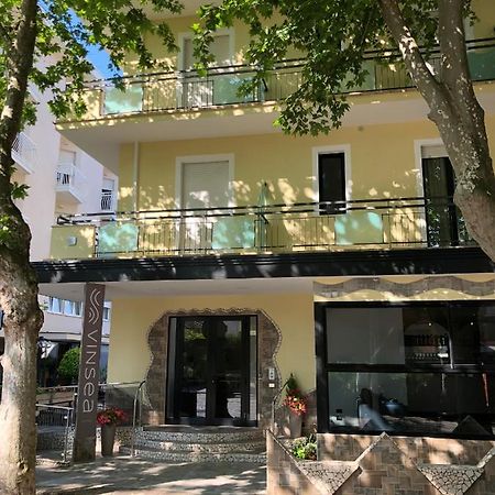 Vinsea Hotel Белариа-Игеа Марина Екстериор снимка