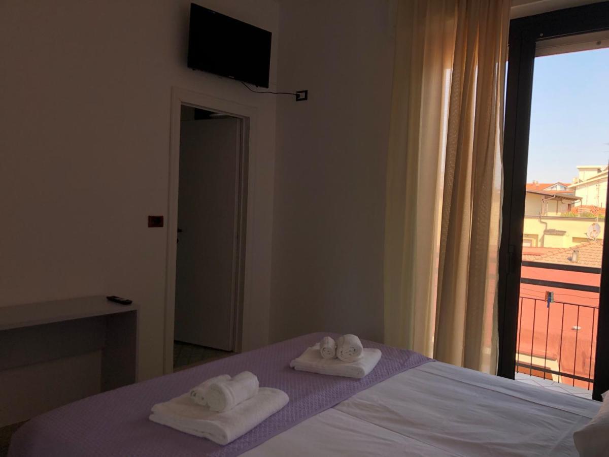 Vinsea Hotel Белариа-Игеа Марина Екстериор снимка
