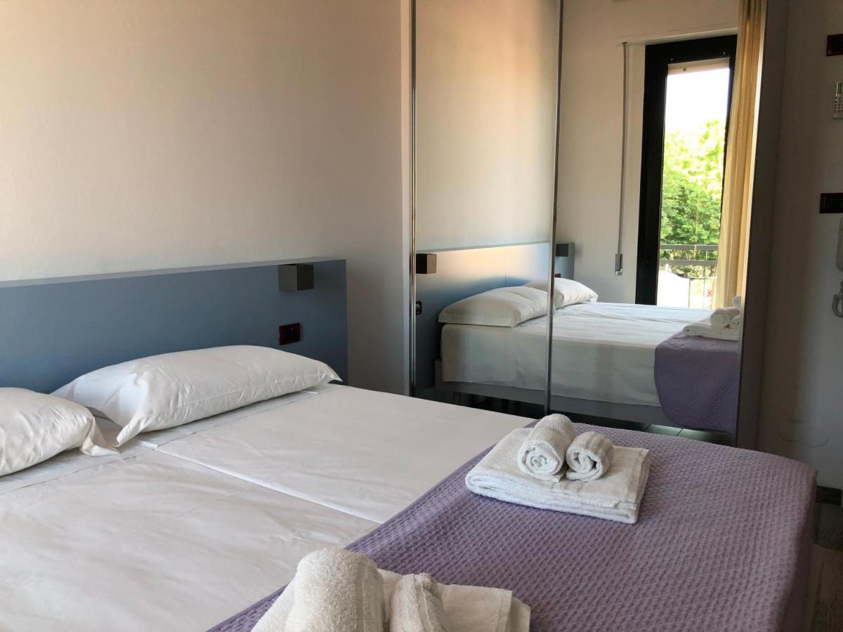 Vinsea Hotel Белариа-Игеа Марина Екстериор снимка