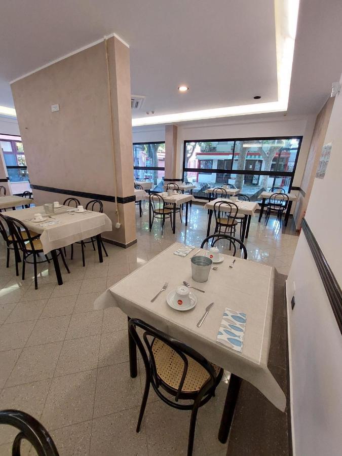 Vinsea Hotel Белариа-Игеа Марина Екстериор снимка