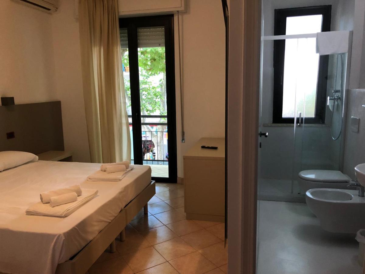 Vinsea Hotel Белариа-Игеа Марина Екстериор снимка