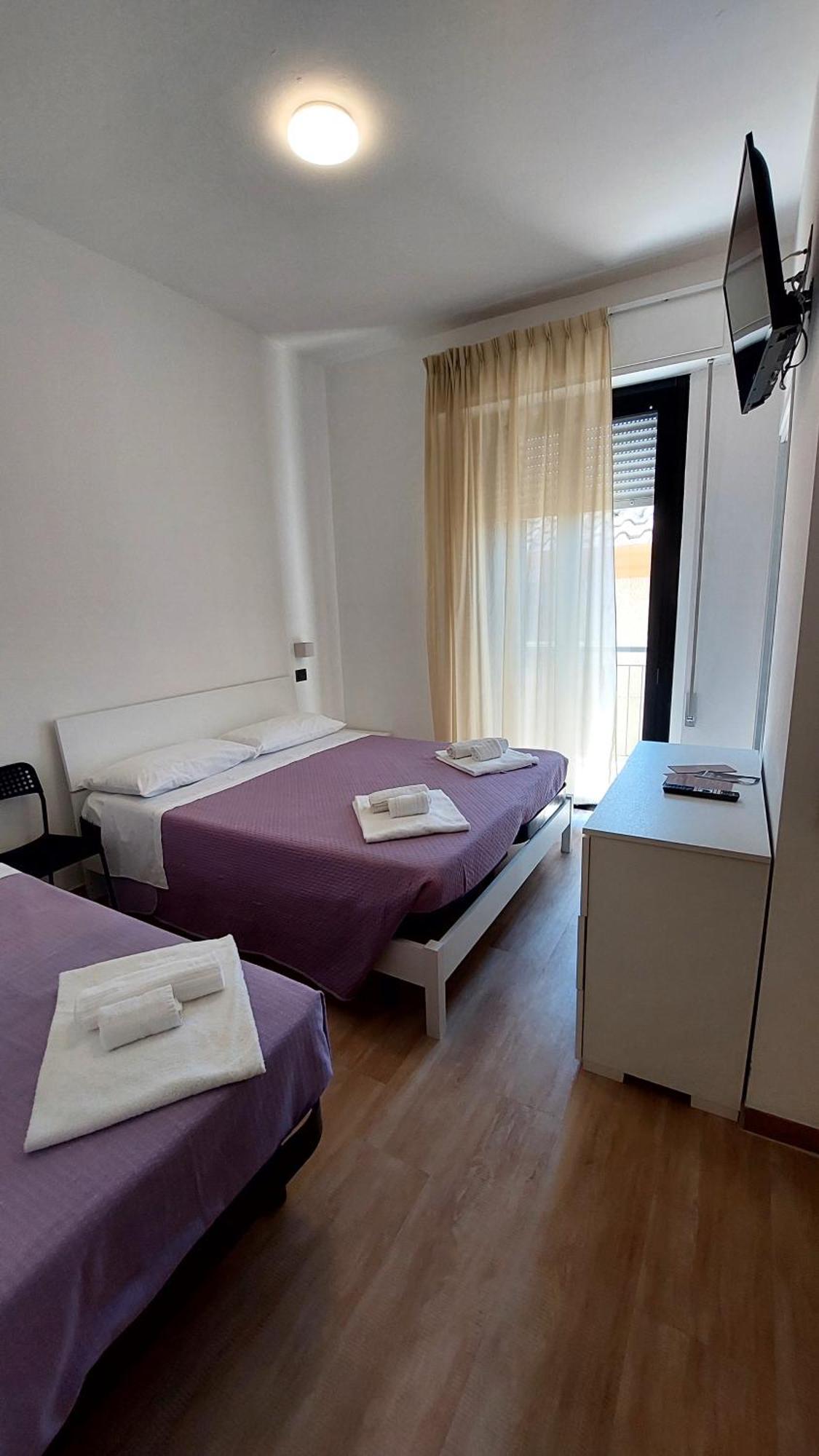 Vinsea Hotel Белариа-Игеа Марина Екстериор снимка